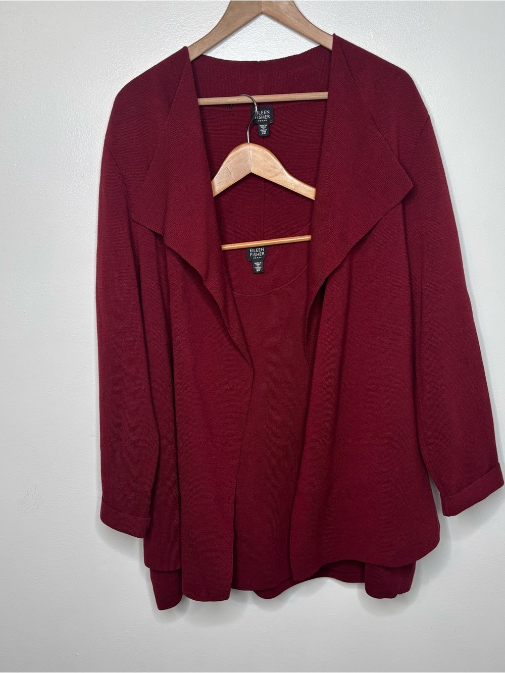 Eileen fisher woman 2 pc set Italian yarn 100% wool deep red 2X matching set